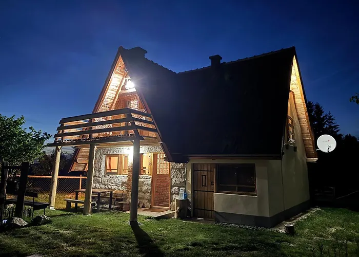 Vikendica 360⁰ パレ